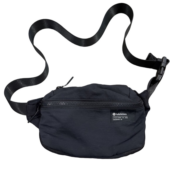 Lululemon Handbags - Lululemon athletica Black Waist Pack. Convenient outdoor shopping unisex